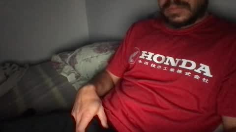 Snapshot of esc0o chatting on April 20, 3:53 am hereforagoodtimenotalongtime online show from April 20, 3:53 am