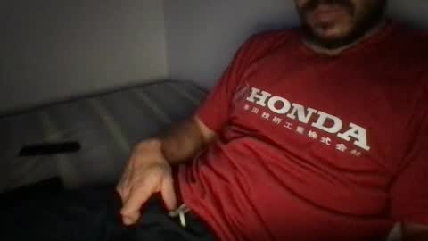 Snapshot of esc0o chatting on June 4, 3:45 am hereforagoodtimenotalongtime online show from June 4, 3:45 am