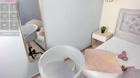 Escarlet online show from March 25, 2:12 pm