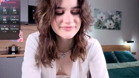 Snapshot of eshleeeygreen chatting on November 15, 2:13 pm EshleGreen online show from November 15, 2:13 pm