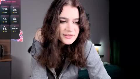 Snapshot of eshleeeygreen chatting on November 28, 3:14 pm EshleGreen online show from November 28, 3:14 pm