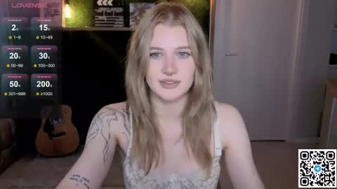 EshleGreen online show from May 24, 3:28 pm