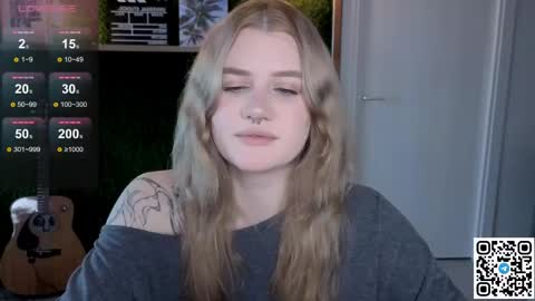 EshleGreen online show from May 26, 1:40 pm
