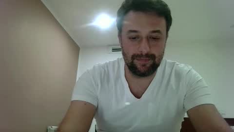 Snapshot of esibizionista_91 chatting on December 22, 5:54 pm esibizionista 91 online show from December 22, 5:54 pm