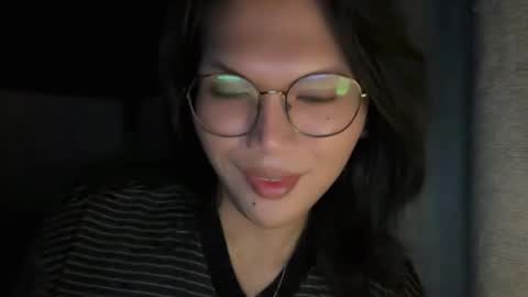 Chelliane online show from November 17, 3:01 am