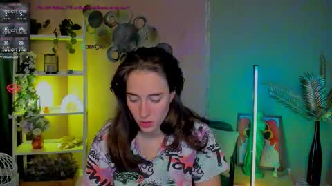 esma_shine online show from October 8, 1:58 am