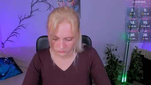 esma_shine online show from October 9, 4:49 pm