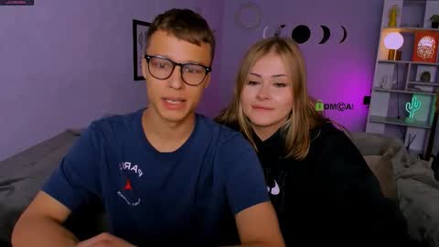 esma_shine online show from October 11, 7:01 pm