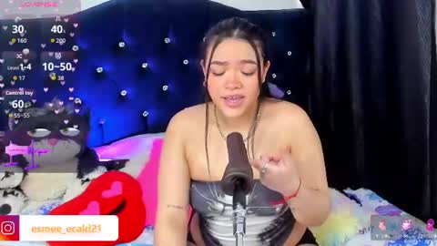Esme Caldwel online show from July 18, 5:50 pm