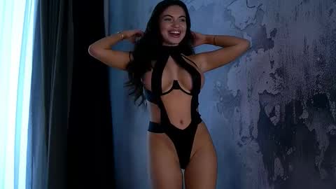 Esme online show from September 13, 9:20 am