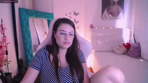 Esmeralda online show from February 16, 7:49 pm