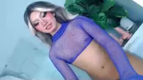 esmeralda28x online show from July 11, 1:30 am