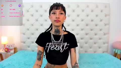 esmeralda  online show from November 24, 4:07 pm