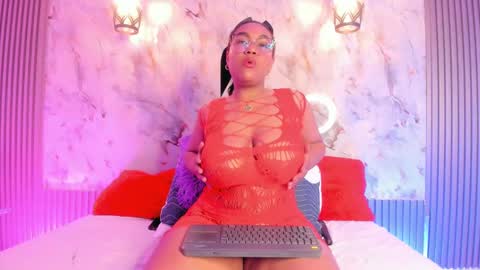esmeralda online show from February 8, 9:24 am