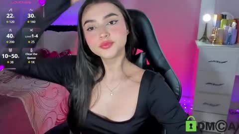 Esmeralda online show from May 11, 11:16 am
