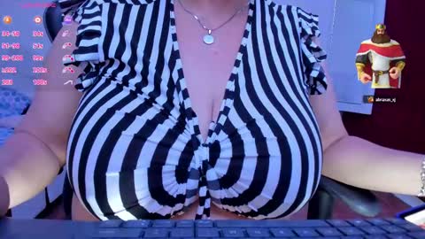 esme online show from March 12, 1:03 am