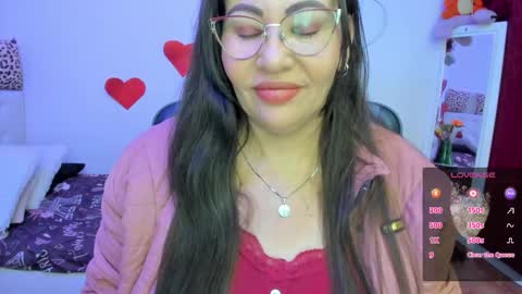 esme online show from February 25, 8:40 pm