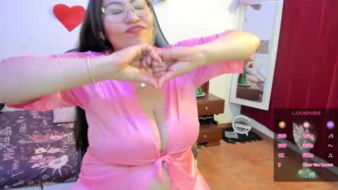 esme online show from February 27, 8:09 pm