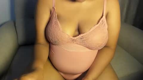 Esme online show from September 25, 10:13 pm