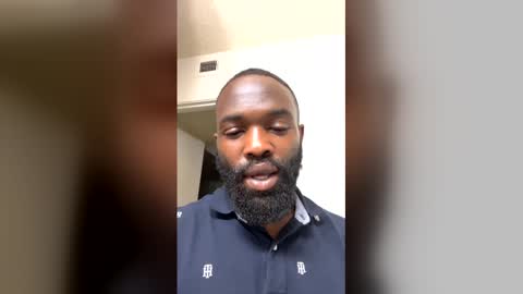 esmoovethegod online show from April 3, 10:57 am