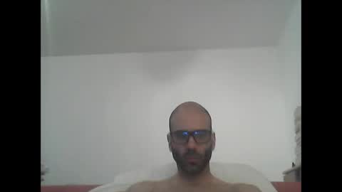 especially871850 online show from April 20, 8:50 am