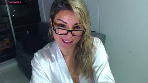 Juliana online show from December 25, 1:53 am