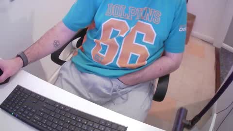 Morph online show from December 21, 8:32 pm