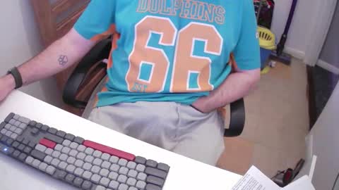 Morph online show from November 17, 9:31 pm