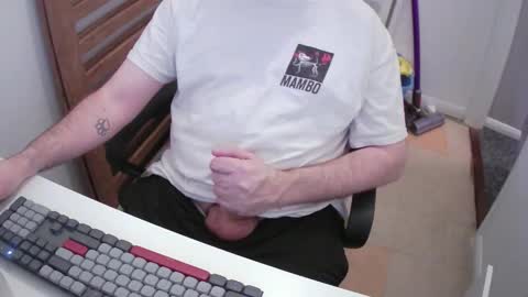 Snapshot of essex_wild chatting on February 15, 8:27 pm Morph online show from February 15, 8:27 pm