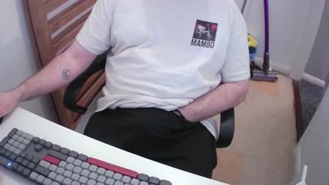 Snapshot of essex_wild chatting on February 19, 9:22 pm Morph online show from February 19, 9:22 pm