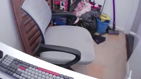 Snapshot of essex_wild chatting on February 22, 8:40 pm Morph online show from February 22, 8:40 pm