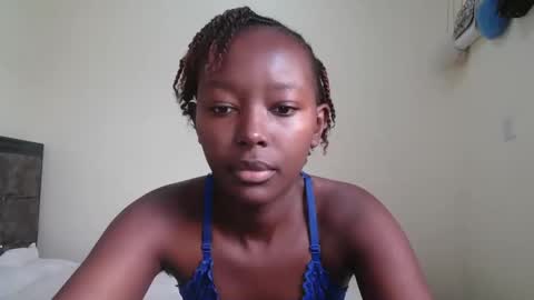 Snapshot of essypetite chatting on November 28, 10:40 am essypetite online show from November 28, 10:40 am