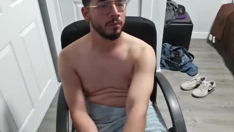 Esteban online show from October 1, 11:44 pm