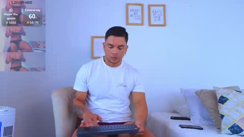 ESTEBAN online show from March 10, 3:28 pm