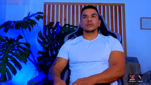 ESTEBAN online show from May 23, 1:11 am