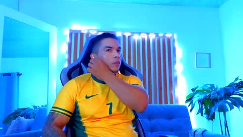 ESTEBAN online show from May 27, 9:06 am