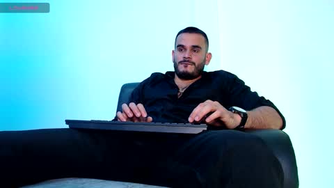 Esteban Fernandez online show from November 8, 1:50 am