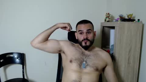 Snapshot of esteban_fer chatting on March 11, 3:23 am Esteban Fernandez online show from March 11, 3:23 am