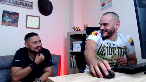 Snapshot of esteban_fer chatting on March 24, 8:25 pm Esteban Fernandez online show from March 24, 8:25 pm