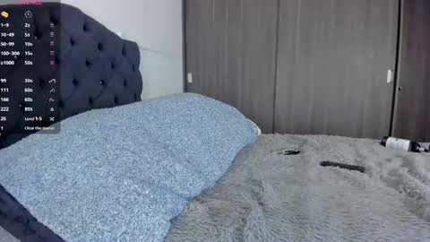 ESTEBAN online show from August 3, 10:57 pm