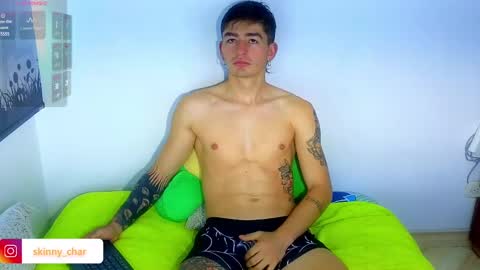 Esteban independent model online show from December 17, 12:33 pm