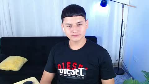 estebancum18 online show from June 5, 1:06 pm