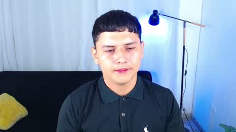 estebancum18 online show from June 12, 1:21 pm