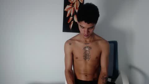 Snapshot of estebanjm22 chatting on March 3, 10:54 am Esteban online show from March 3, 10:54 am