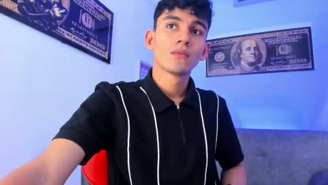Snapshot of estebanperez_ chatting on January 13, 12:02 pm Esteban online show from January 13, 12:02 pm