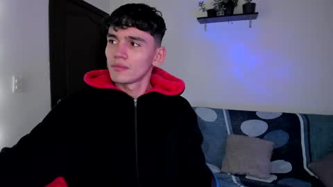 Snapshot of estebanperez_ chatting on January 20, 12:49 pm Esteban online show from January 20, 12:49 pm