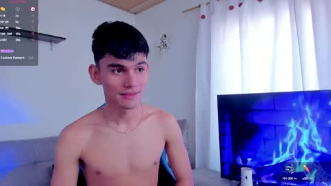 Snapshot of estebanperez_ chatting on January 22, 3:40 pm Esteban online show from January 22, 3:40 pm