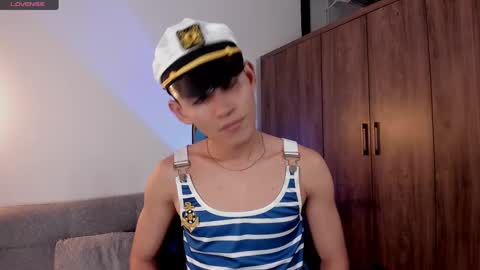Snapshot of estebanperez_ chatting on February 24, 10:58 pm Esteban online show from February 24, 10:58 pm