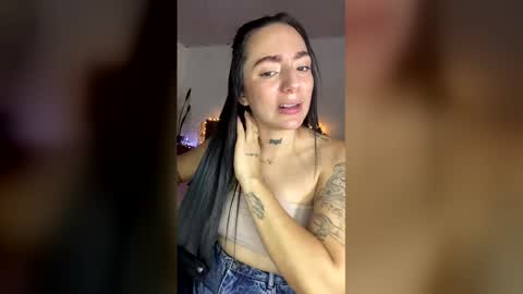 Snapshot of estefa1 chatting on February 24, 5:44 pm estefa1 online show from February 24, 5:44 pm