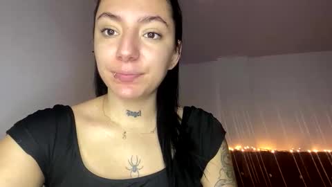 Snapshot of estefa1 chatting on March 3, 6:25 pm estefa1 online show from March 3, 6:25 pm